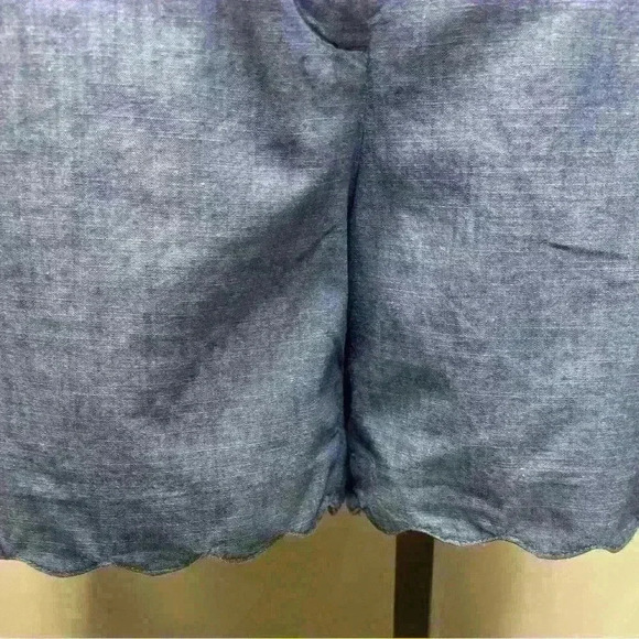 Talbot’s Chambray  5" Scalloped Hem Size 4 - Picture 4 of 7